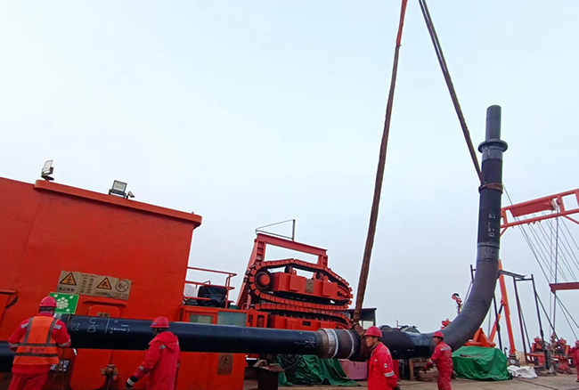 冀東南堡1-29儲氣庫(kù)先導試驗地麵工程注采集輸管道項目(mù)鋪管船施工項目進展順利 冀東南(nán)堡1-29儲氣庫先(xiān)導試驗地麵工程注采集輸管道項目鋪管船施工項目進展順(shùn)利