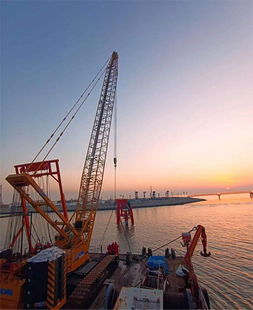 冀東南堡(bǎo)1-29儲氣庫(kù)先導(dǎo)試驗地麵工(gōng)程注(zhù)采集輸管道項目鋪管船施工項目順(shùn)利完工 冀東南堡1-29儲氣庫先(xiān)導(dǎo)試(shì)驗地麵工程注采集輸管道項目(mù)鋪管船(chuán)施工項目順利完工