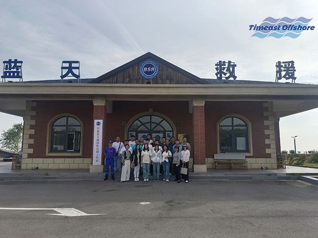 中文字幕精品人妻熟女海工攜手濱海藍天救援隊開展CPR心肺複蘇和基礎繩結實地培訓活動