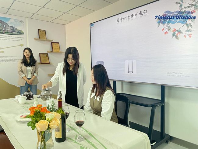 職（zhí）場禮儀培（péi）訓——知禮行天下